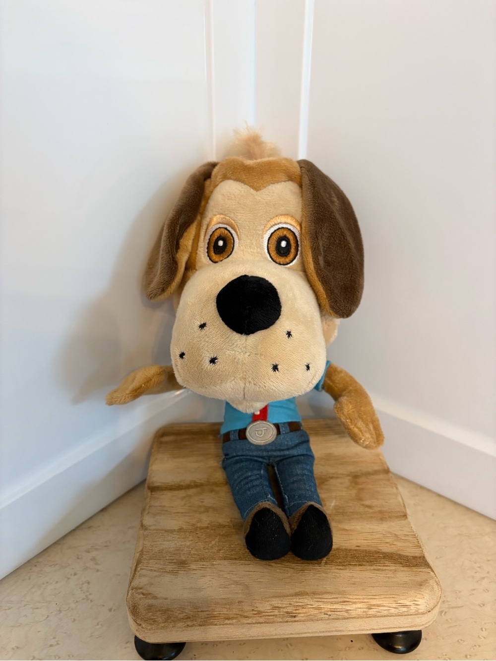 Chuck E Cheese- Jasper T Jowls
